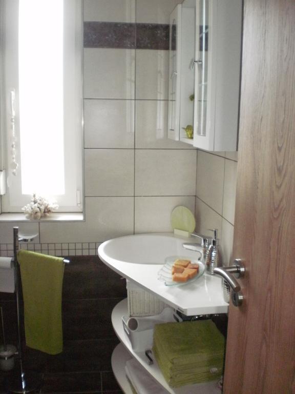 Molni Apartment Balatonfůzfő Bagian luar foto